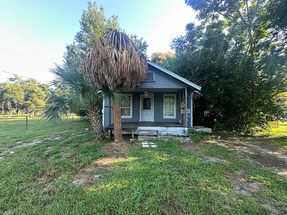 8725 N Silver Lake Rd
