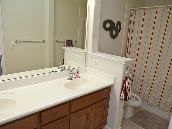 4th image of 4151 Cherry Blossom Ln