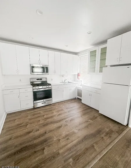 818 Summit Ave #3 — Photo 2