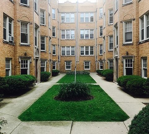 2nd image of 4332 N Hermitage Ave APT 3W