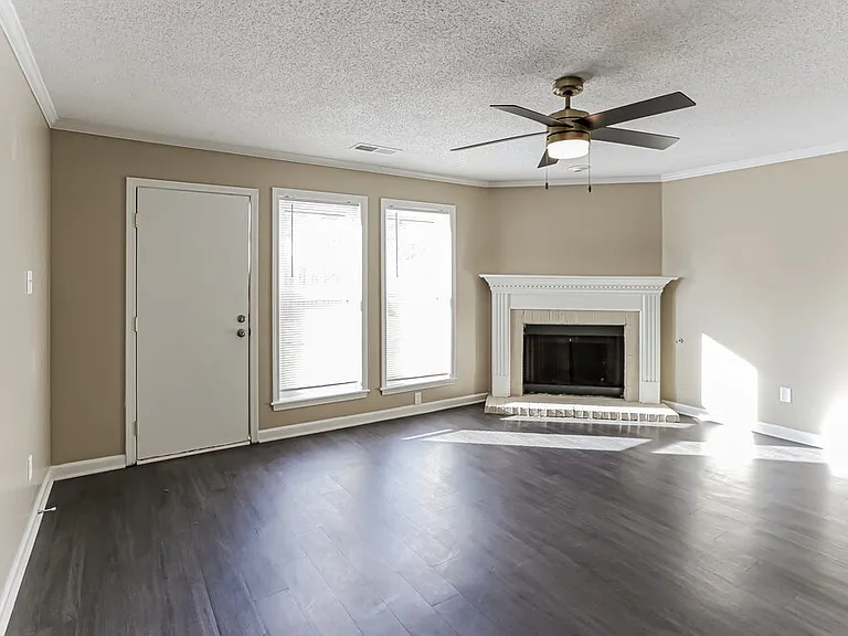 5237 Sea Horse Dr — Photo 5