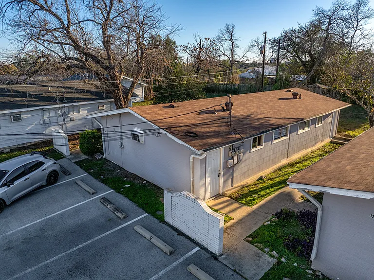 1243 N Lbj Dr #B — Photo 16
