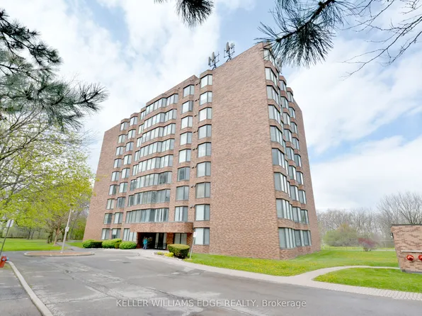 180 Limeridge Rd W, Hamilton, ON L9C 7H7