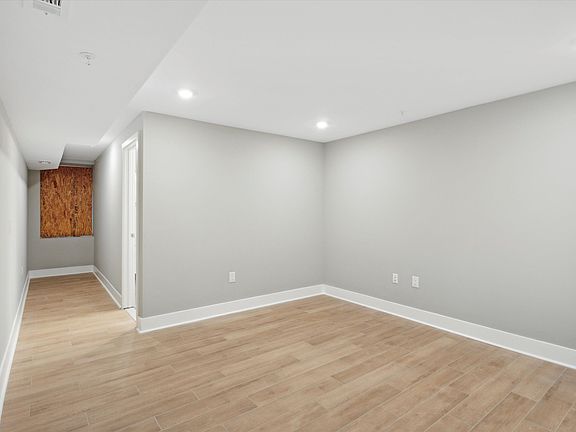 3rd image of 2415 Cecil B Moore Ave APT 1