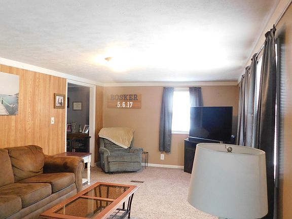 4th image of 11438 S Vine Ave