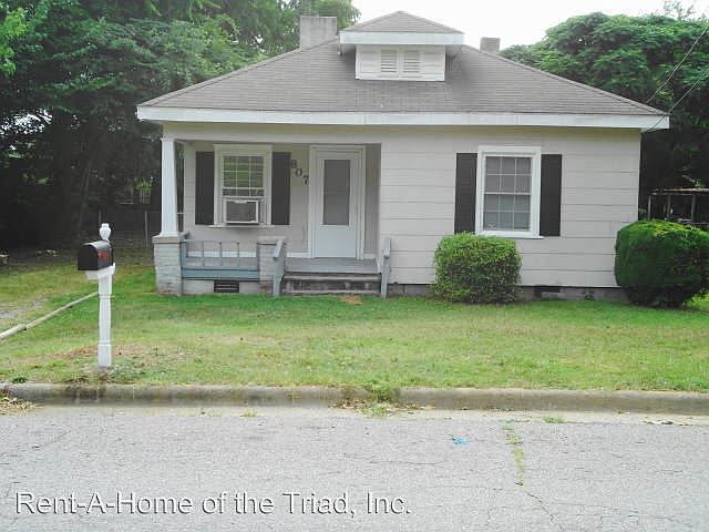 1st image of 807 Holt Ave