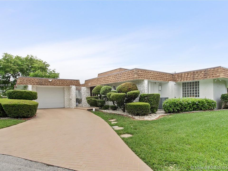 1st image of 5806 Australian Pine Dr