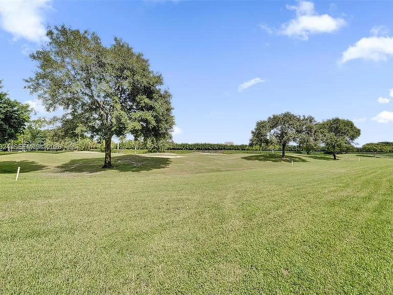 1502 Whitehall Dr #105 — Photo 11
