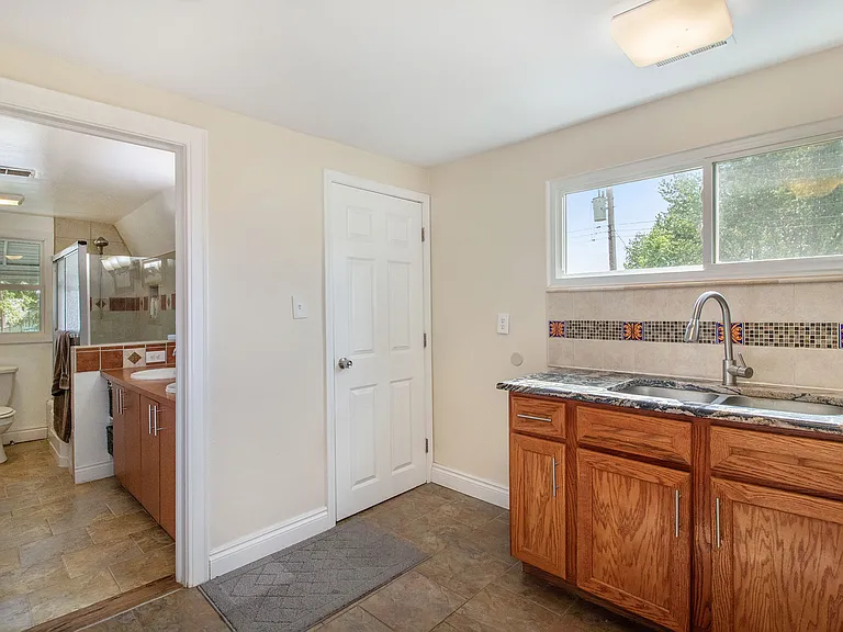 4080 Joyce Ave #A — Photo 9