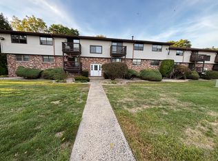 44 Surrey Dr #A6, Newington, CT 06111