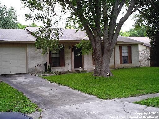 4th image of 3843 Briar Hollow St