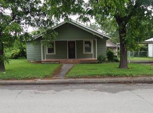 1801 S Concho St, Coleman, TX 76834