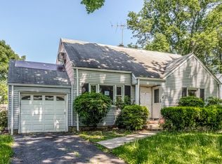 434 Oakridge Ave, North Plainfield, NJ 07063