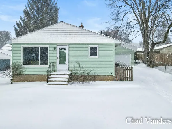 3514 Heron Ave SW, Wyoming, MI 49509