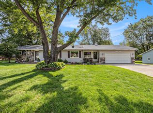 6964 Maple Ave, Jenison, MI 49428