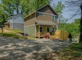 17 Woodland Ter, Asheville, NC 28806