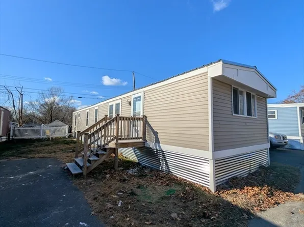229 Miller St #D-8, Ludlow, MA 01056