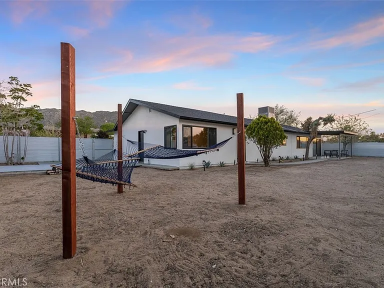 60468 Latham Trl — Photo 31