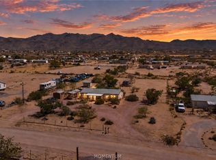 3384 N Horn Road, Golden Valley, AZ 86413