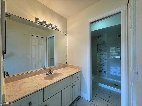 2nd image of 645 Homestead Rd S #645