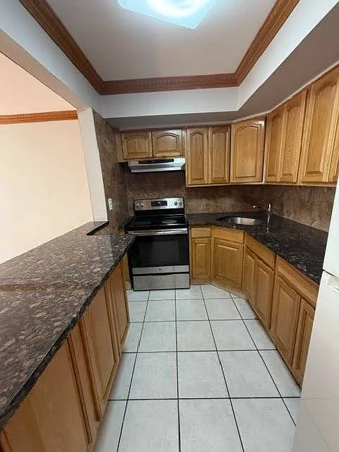 3 bed, 2.0 bath, 1150 sqft, $3,400 — Photo 1