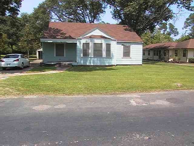 2nd image of 1940 Rosedale Dr