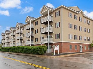 18 Harbor Ave APT 103, Nashua, NH 03060