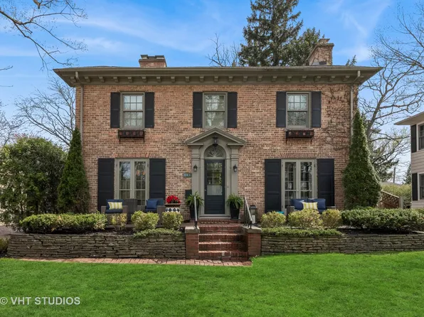 301 Rose Ter, Lake Forest, IL 60045