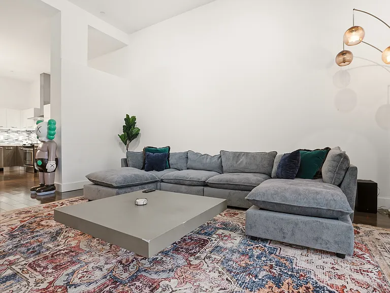 433 Pine Ave #306 — Photo 20