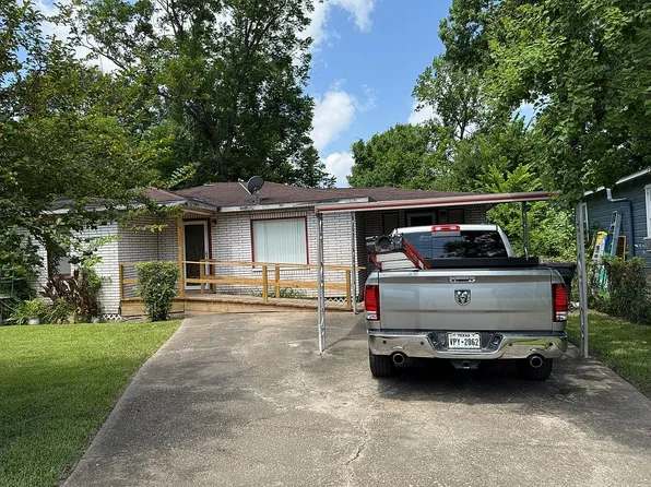 5831 Phillips St, Houston, TX 77091