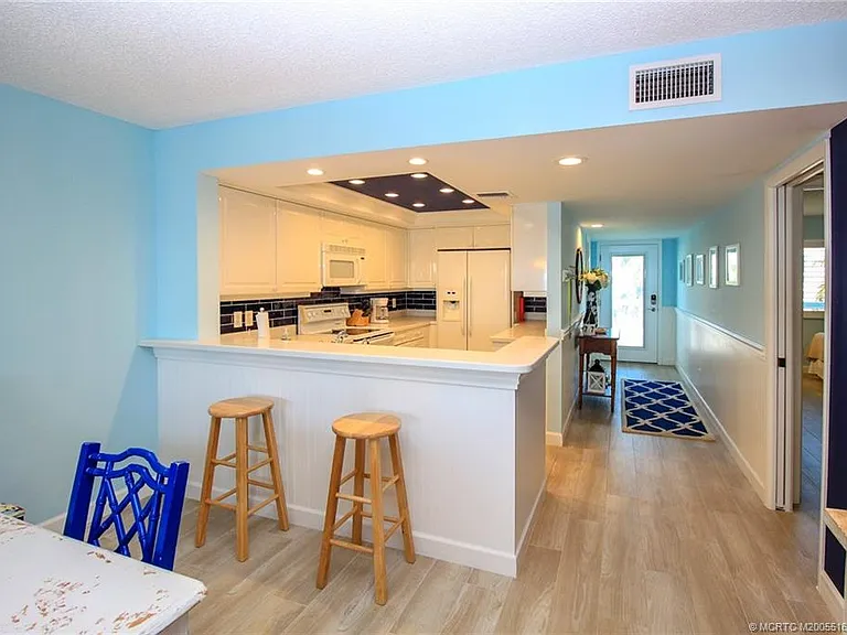 20 NE Plantation Rd #205 — Photo 13