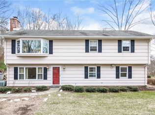 400 Bennetts Farm Rd, Ridgefield, CT 06877