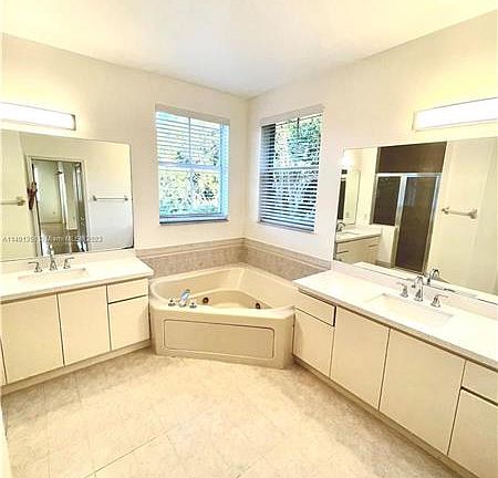 3rd image of 16500 SW 37th St #16500