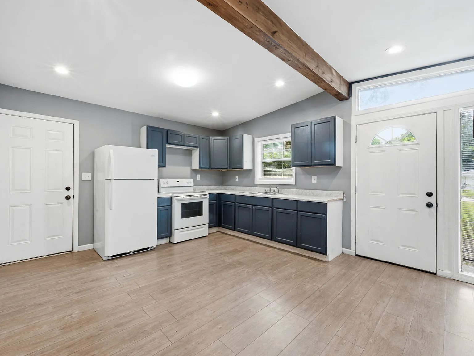 3 bed, 1052 sqft, $1,495 — Photo 2