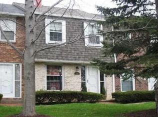 446 Pamlico St, Columbus, OH 43228
