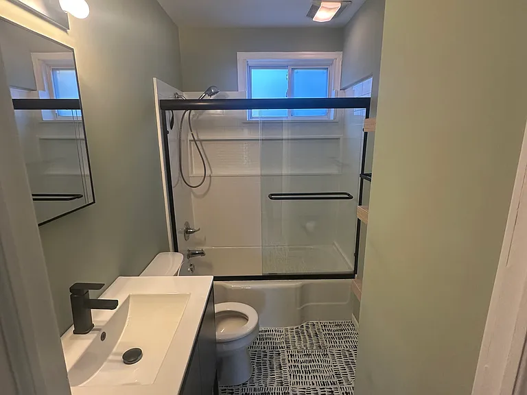 1336 W Summit Ave — Photo 6