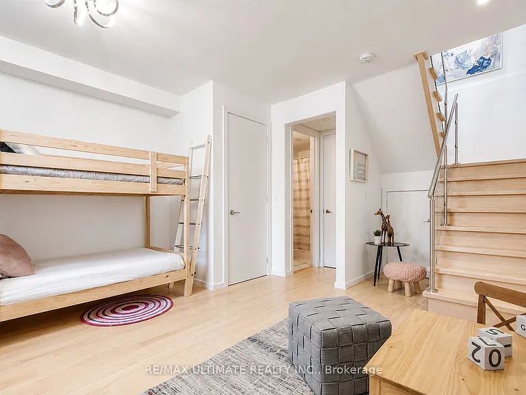 126 Spadina Rd #5 — Photo 16