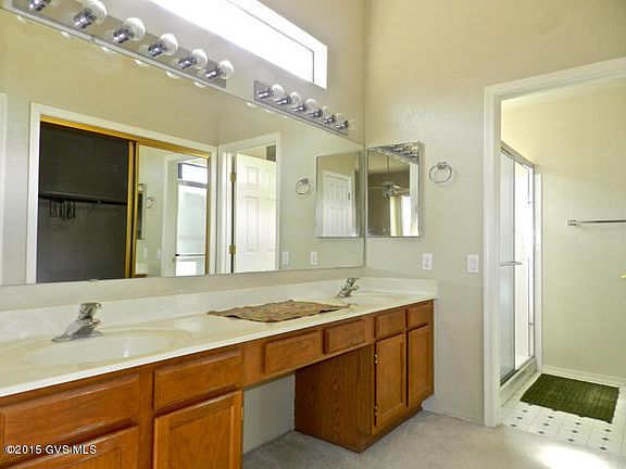 5th image of 260 N Crescent Bell Dr