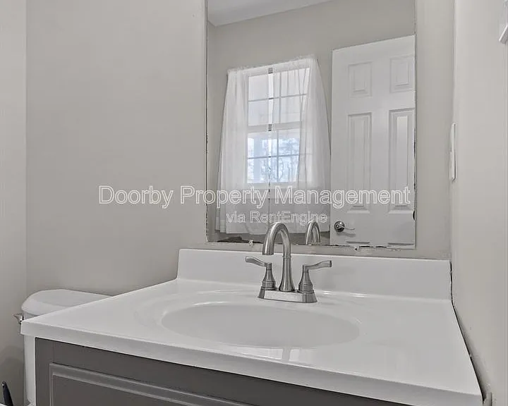 7701 Diamondhead Dr — Photo 35