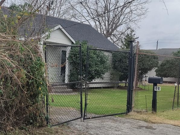 2824 Black St, Houston, TX 77023