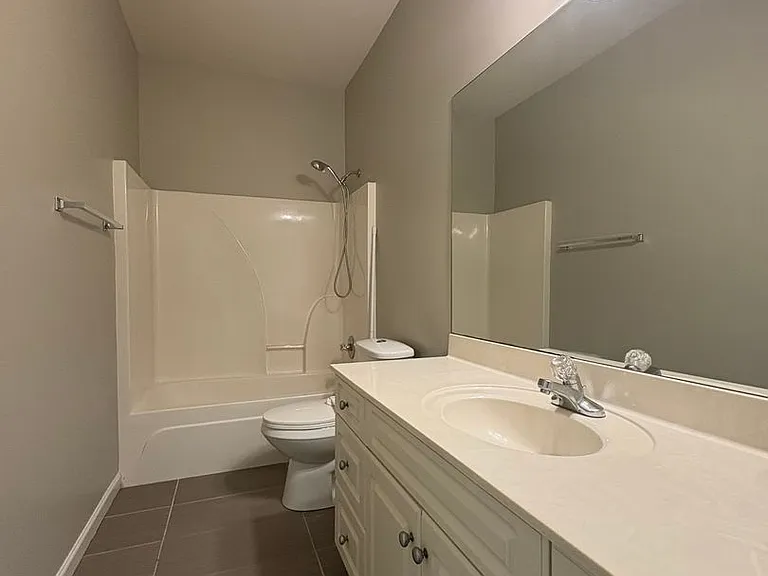 2131 Spaulding Pl — Photo 14