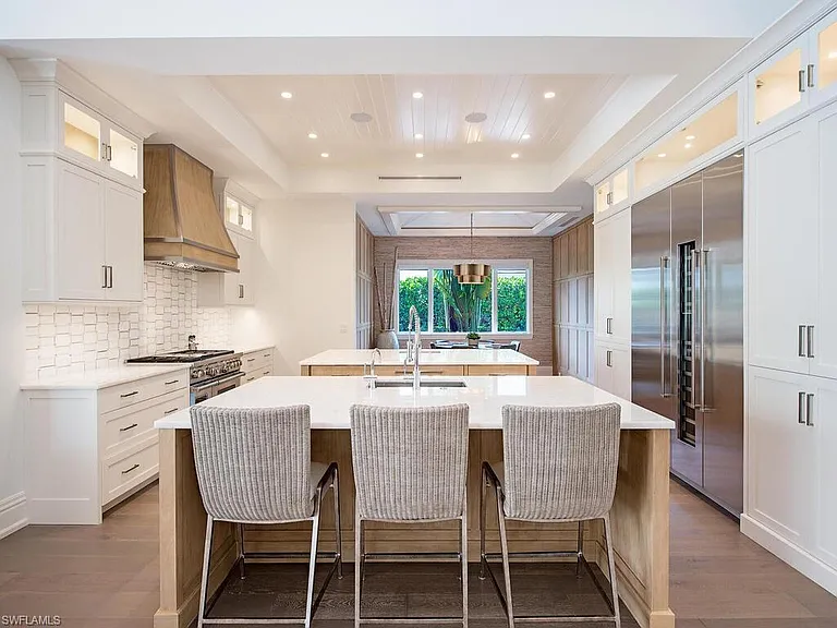 740 Banyan Blvd — Photo 6