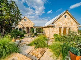 360 River Valley Rd, Ingram, TX 78025