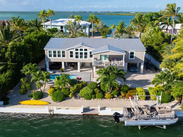 265 S Point Dr, Sugarloaf Key, FL 33042