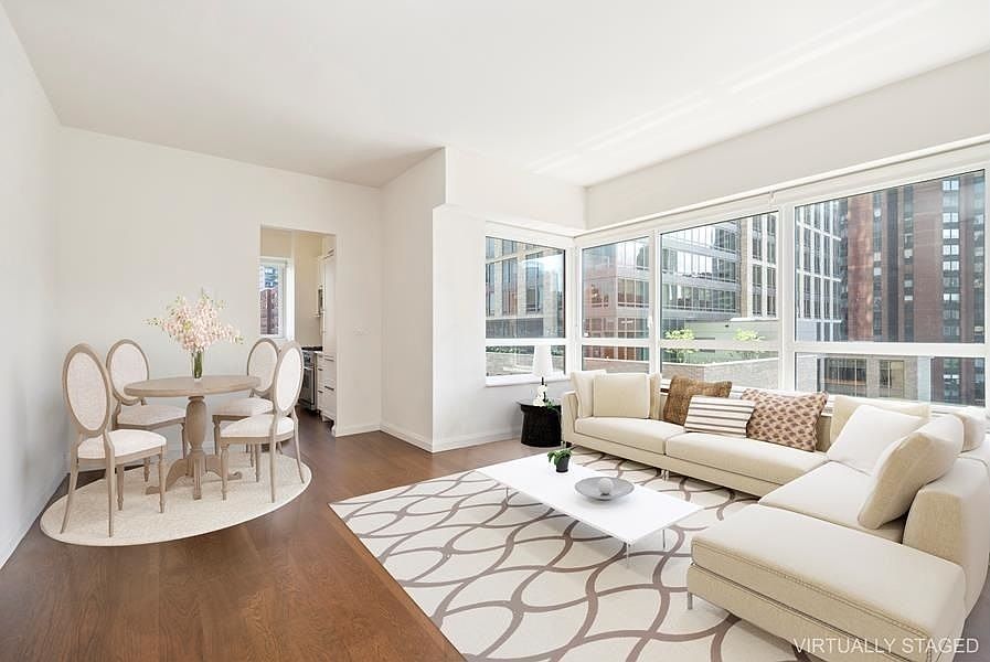 1st image of 200 E 94th St APT 901