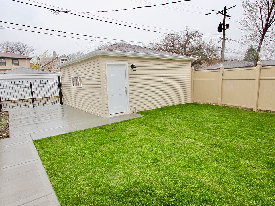 2nd image of 7838 S Langley Ave