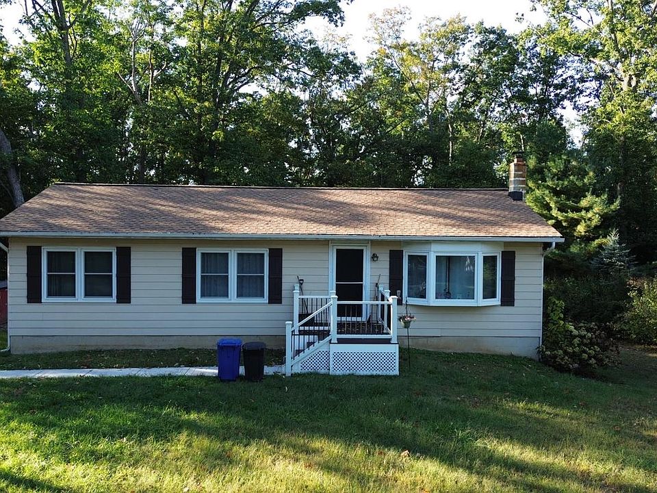 1st image of 2704 Elizabeth Dr