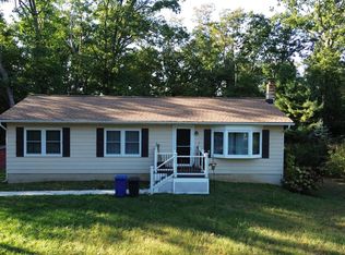 2704 Elizabeth Dr, Westminster, MD 21157