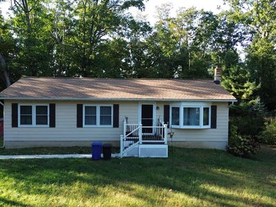 2704 Elizabeth Dr, Westminster, MD 21157