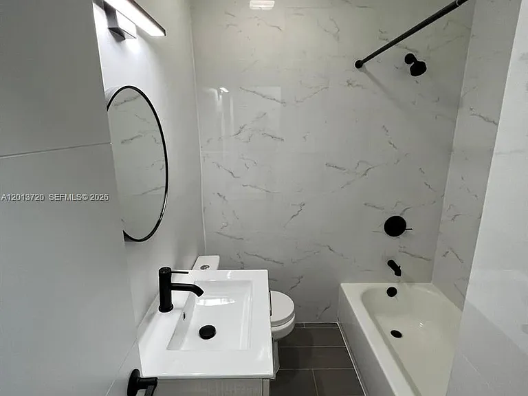 2640 NE 215th St #2640 — Photo 3